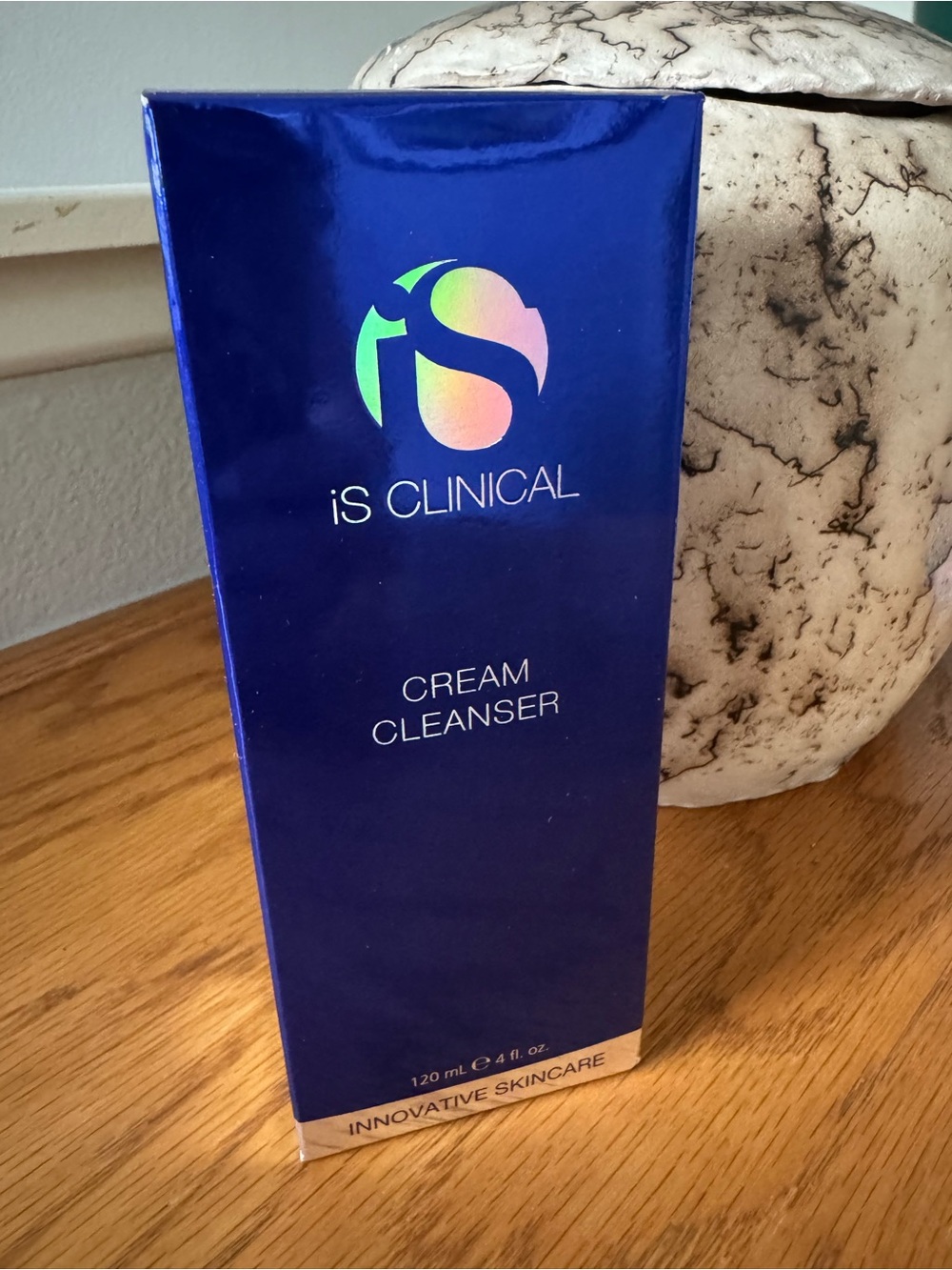 iS Clinical Cream Cleanser — Blue